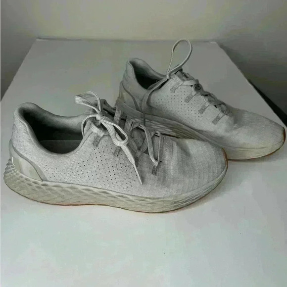 NOBULL Light Grey tennis shoes, size 9M. - Picture 3 of 8